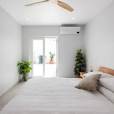 Casa Irene - Townhouse In Odiaxere, Lagos